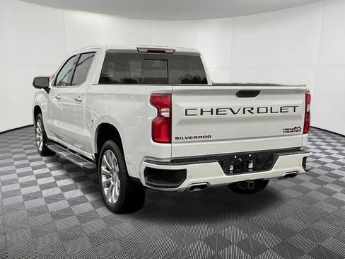 Used 2022 Chevrolet Silverado 1500 High Country w/ LPO, Dark Essentials Package image 4