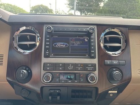 Used 2011 Ford F250 Lariat w/ Lariat Ultimate Pkg AWD/4WD image 31
