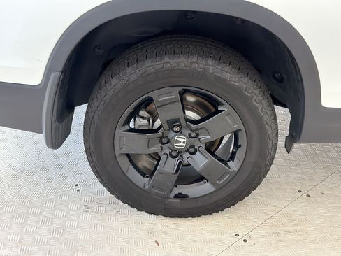 Used 2024 Honda Ridgeline Black Edition image 12
