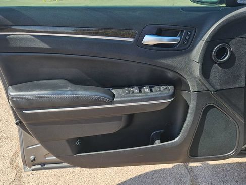 Used 2011 Chrysler 300 C w/ Sound Group RWD image 26