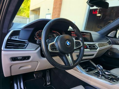 Used 2019 BMW X7 xDrive50i w/ M Sport Package AWD/4WD image 17