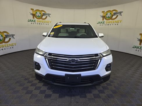 Used 2023 Chevrolet Traverse LT AWD/4WD image 2