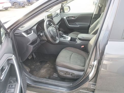 Used 2023 Toyota RAV4 XLE w/ XLE Grade Weather Package image 7