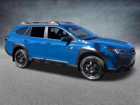 Used 2025 Subaru Outback Wilderness AWD/4WD image 16
