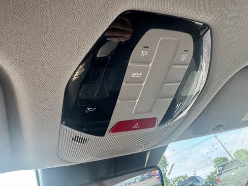 Used 2025 Kia K4 FWD image 24
