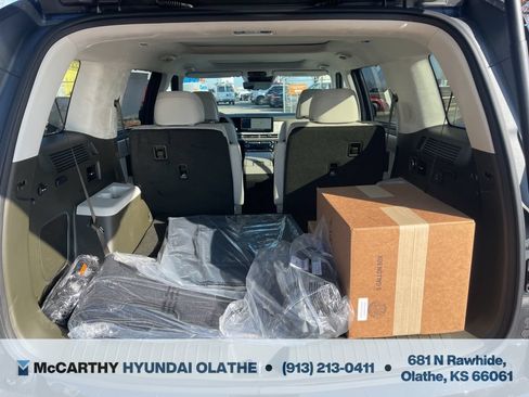 Used 2025 Hyundai Santa Fe Calligraphy AWD/4WD image 17