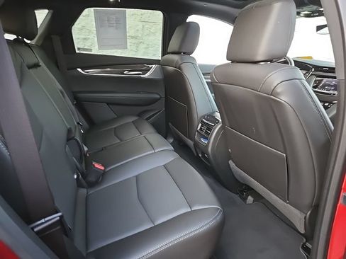 Certified 2023 Cadillac XT5 Sportv w/ Technology Package AWD/4WD image 21