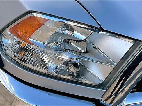 Used 2015 RAM 2500 Tradesman w/ Chrome Appearance Group image 33