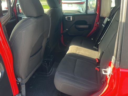 Used 2020 Jeep Wrangler Unlimited Sport AWD/4WD image 16