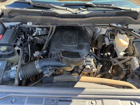 Used 2015 Chevrolet Silverado 3500 W/T image 15