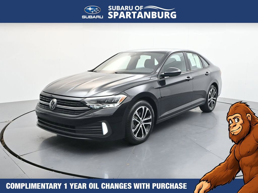 Used 2024 Volkswagen Jetta Sport FWD image 3