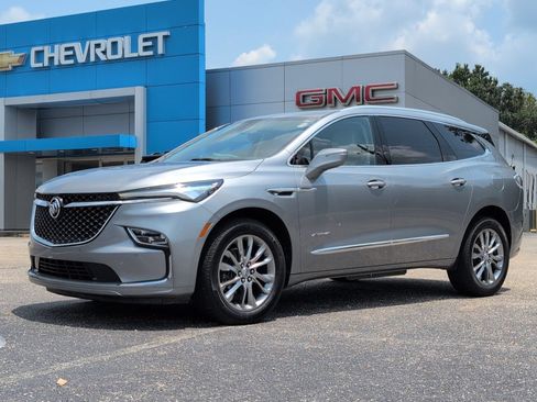 Used 2024 Buick Enclave Avenir w/ Avenir Technology Package FWD image 1