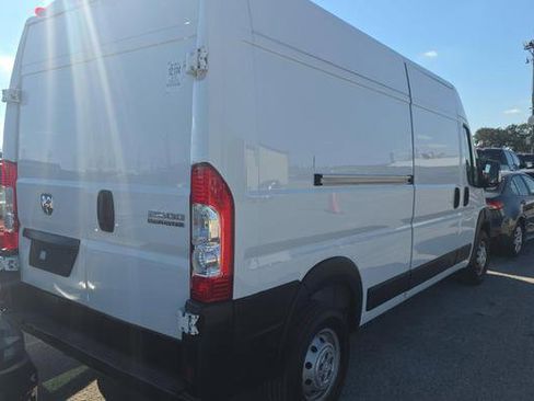 Used 2023 RAM ProMaster 2500 image 3