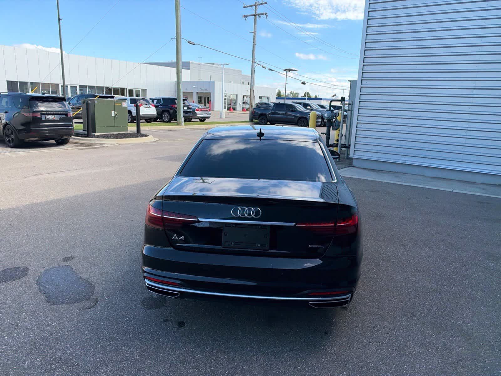 Used 2021 Audi A4 2.0T Premium w/ Convenience Package AWD/4WD image 4