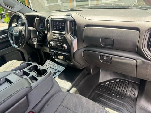 Used 2020 GMC Sierra 1500 4x4 Crew Cab w/ Convenience Package image 30