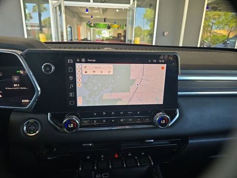 Used 2025 GMC Canyon Elevation w/ Convenience Package image 18