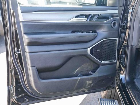 New 2026 Jeep Grand Wagoneer L Limited image 21