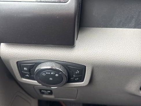 Used 2020 Ford F150 XLT image 22