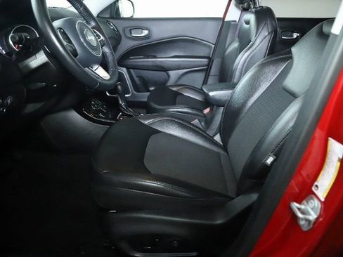 Used 2018 Jeep Compass Latitude w/ Popular Equipment Group image 18