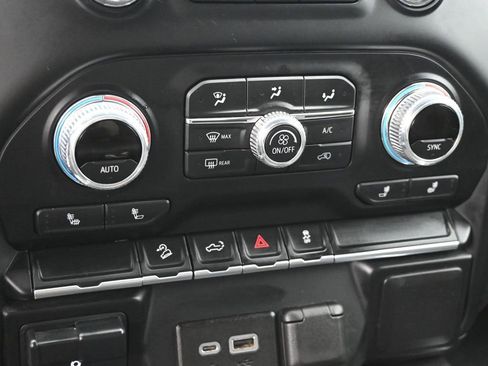 Used 2022 GMC Sierra 1500 Elevation image 19