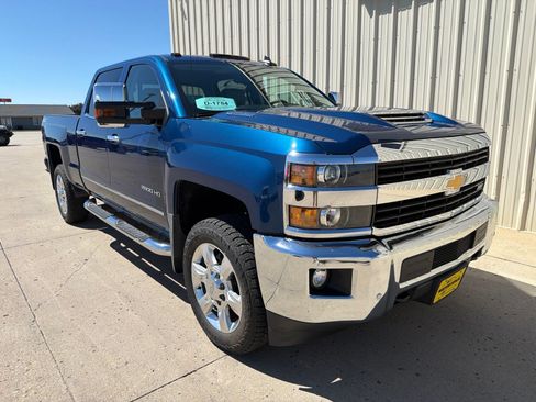 Used 2017 Chevrolet Silverado 2500 LTZ w/ Duramax Plus Package AWD/4WD image 2