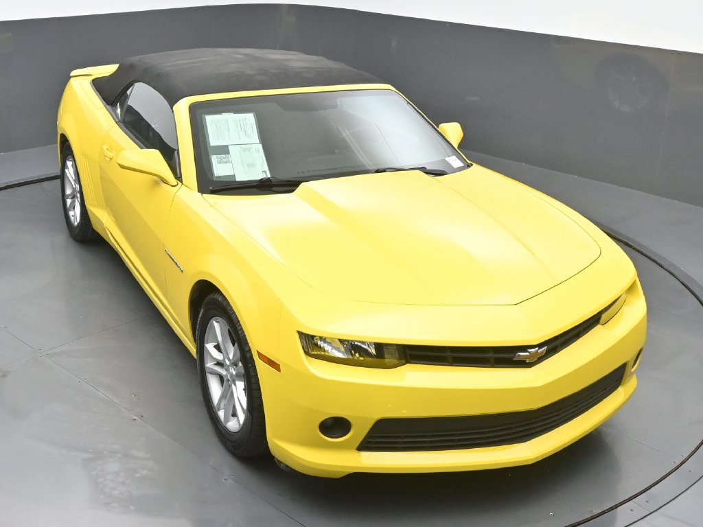 Used 2015 Chevrolet Camaro LT RWD image 46