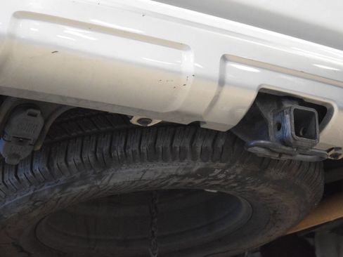 Used 2018 Toyota 4Runner TRD Off-Road Premium image 37