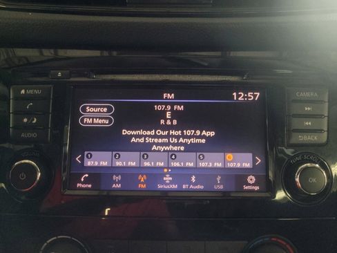 Used 2018 Nissan Rogue S AWD/4WD image 25
