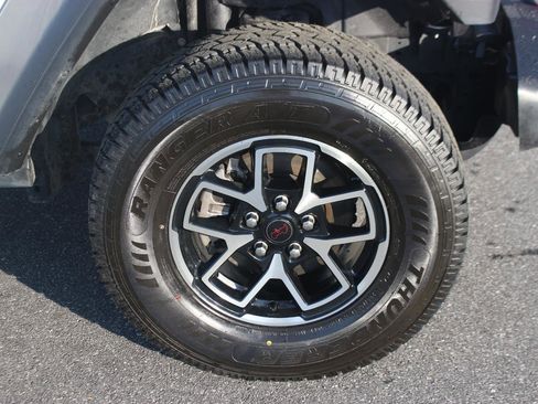 Used 2024 Jeep Wrangler Unlimited Rubicon image 33