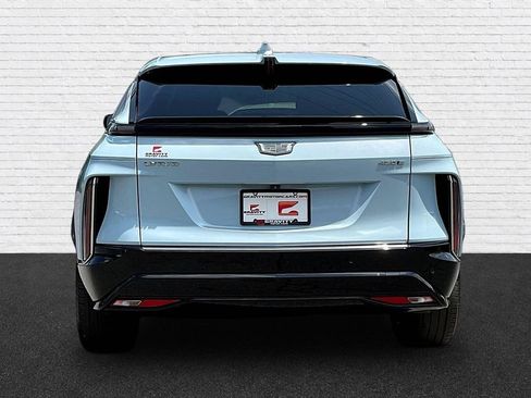 Used 2024 Cadillac Lyriq Tech RWD image 5