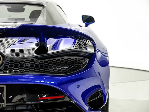 Used 2026 McLaren 750S Spider RWD image 50