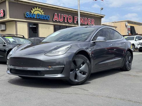 Used 2019 Tesla Model 3 RWD image 2
