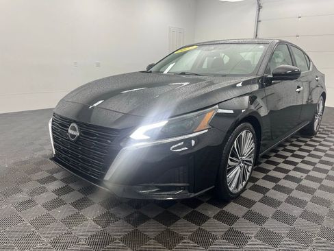 Used 2024 Nissan Altima 2.5 SL image 14