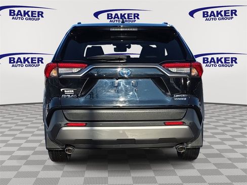 Used 2019 Toyota RAV4 Limited image 6