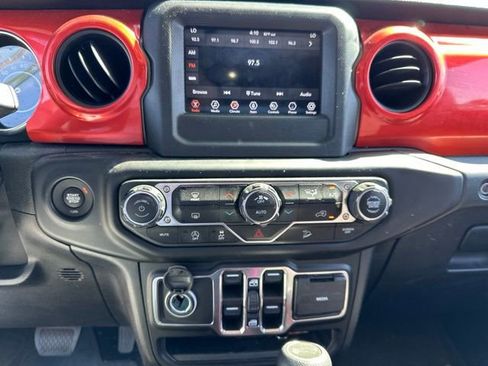 Used 2021 Jeep Wrangler Unlimited Sport AWD/4WD image 8