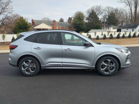 Used 2023 Ford Escape ST-Line image 3