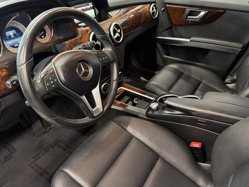 Used 2015 Mercedes-Benz GLK 350 4MATIC image 10