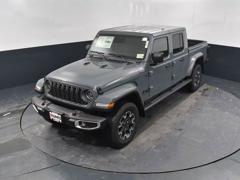 New 2026 Jeep Gladiator Sport image 33