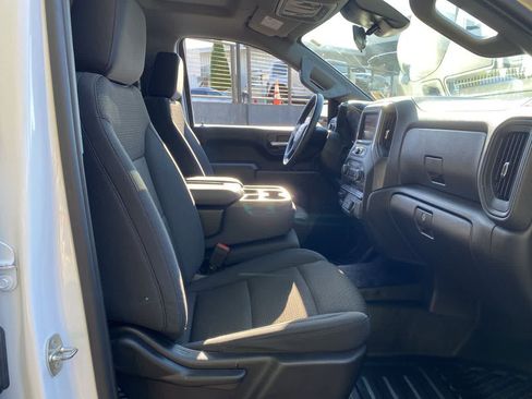 Used 2024 Chevrolet Silverado 1500 W/T w/ Trailering Package AWD/4WD image 18