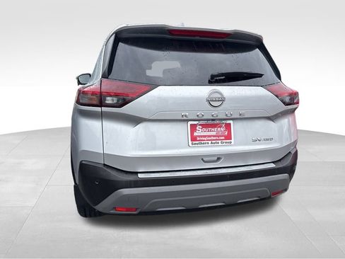 Used 2023 Nissan Rogue SV image 11