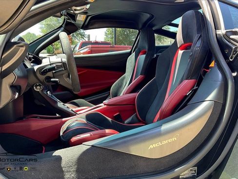 Used 2018 McLaren 720S Performance image 21