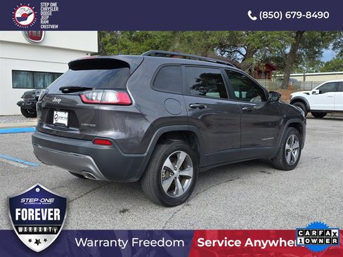 Used 2022 Jeep Cherokee Limited image 5