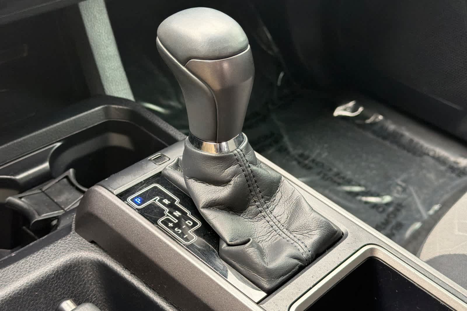 Used 2022 Toyota Tacoma TRD Off-Road AWD/4WD image 21