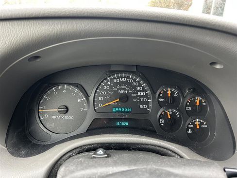 Used 2004 Chevrolet TrailBlazer LS w/ LS Preferred Equipment Group image 5