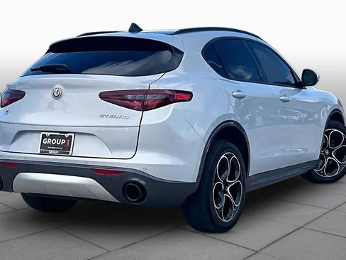 Used 2022 Alfa Romeo Stelvio Ti AWD/4WD image 12