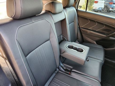 Certified 2024 Volkswagen Tiguan SE R-Line w/ MDO Package, Two-Row image 17