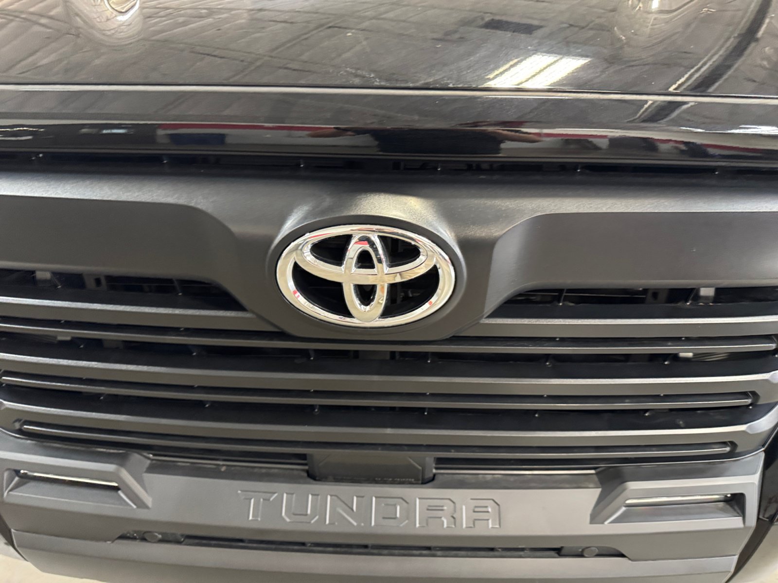 Used 2026 Toyota Tundra SR5 w/ SR5 Convenience Package AWD/4WD image 23