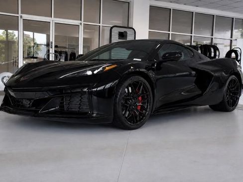 Used 2026 Chevrolet Corvette Z06 w/ Stealth Interior Trim Package RWD image 3