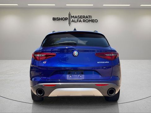 Used 2022 Alfa Romeo Stelvio Ti AWD/4WD image 4