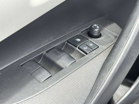 Certified 2025 Toyota Corolla LE w/ Carpet Mat Package (TMS) FWD image 20